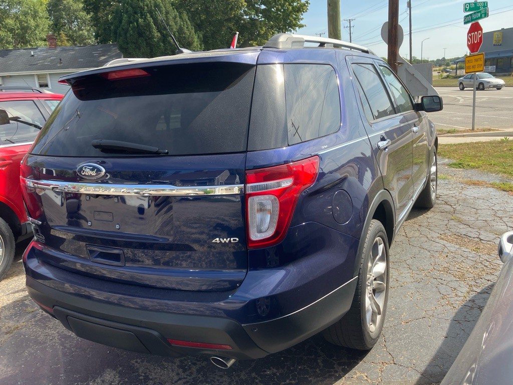 2011 Ford Explorer Image 3