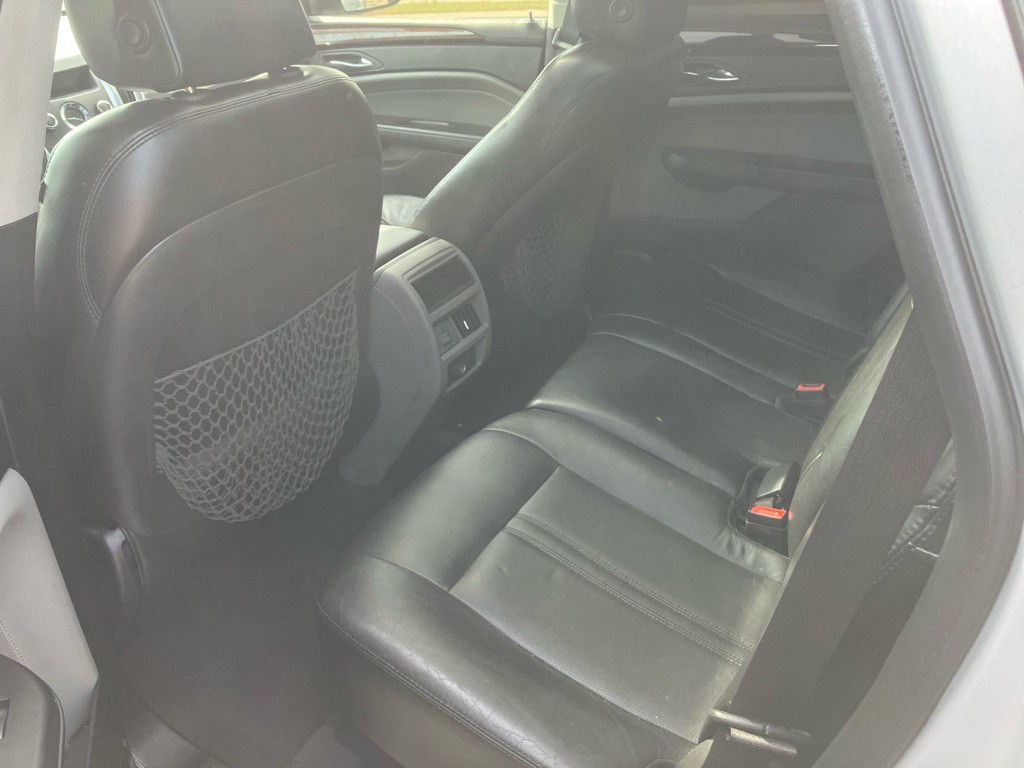 2011 Cadillac SRX Image 6