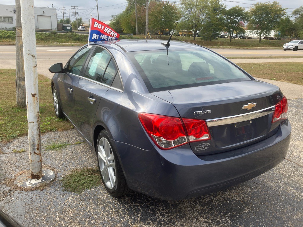 2013 Chevrolet Cruze Image 4