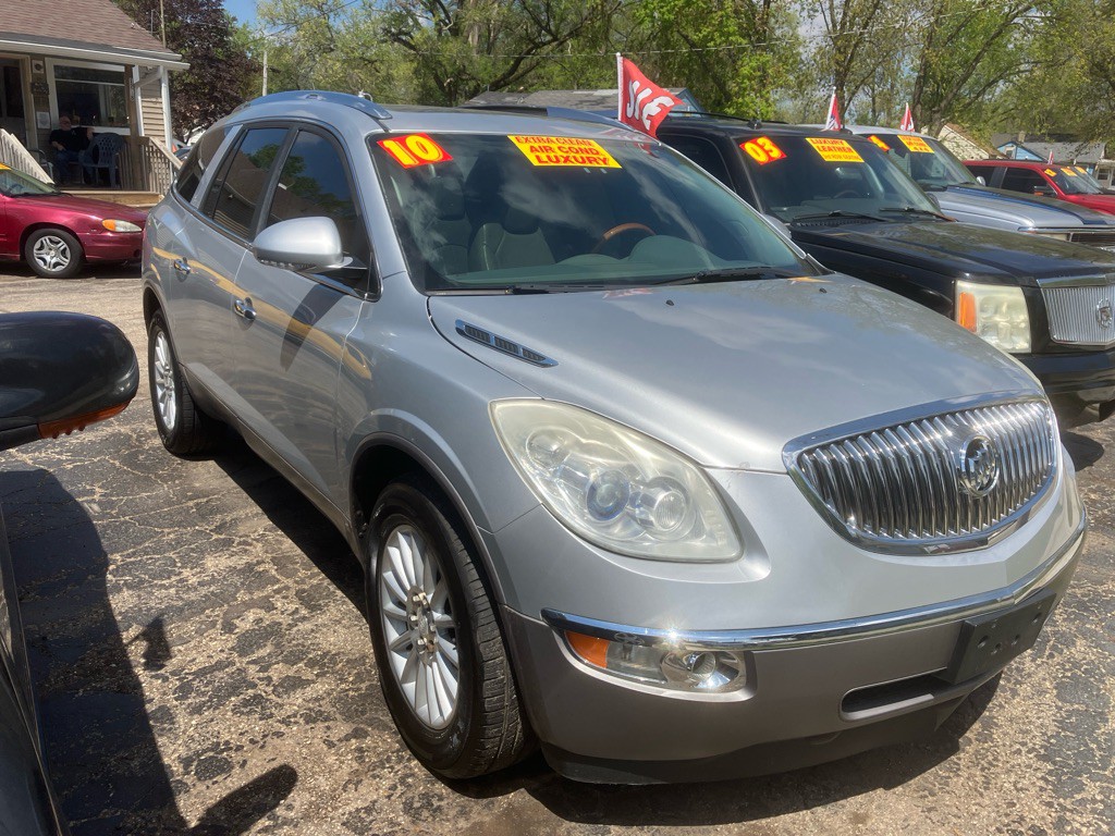 2010 Buick Enclave Image 2