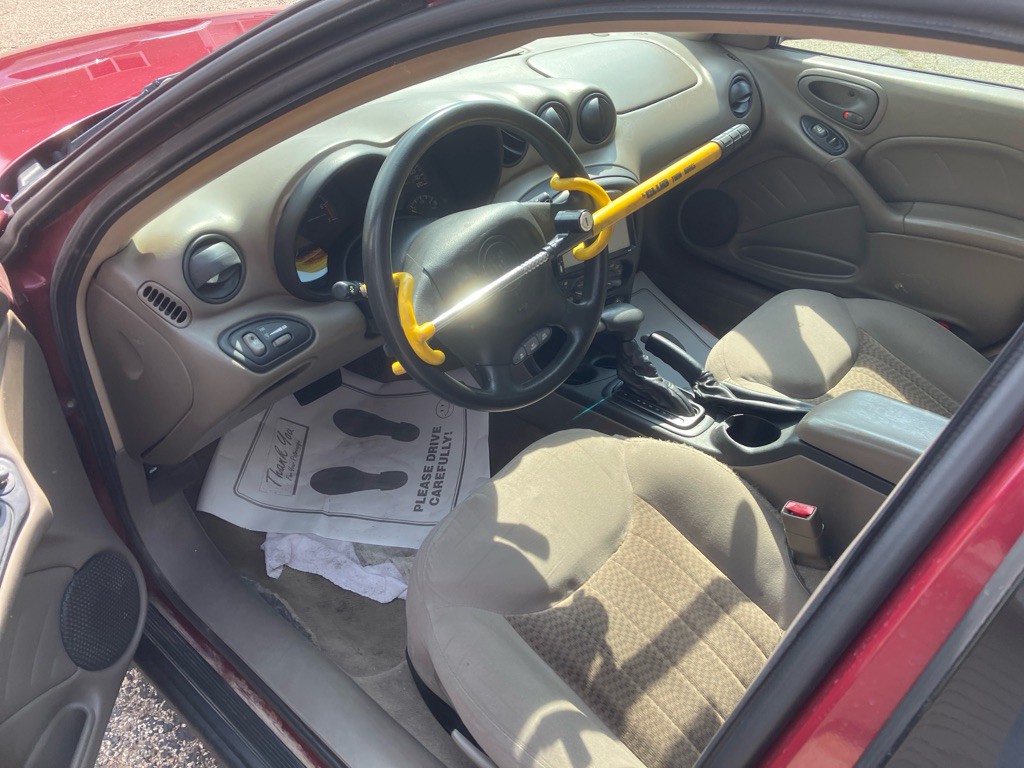 2005 Pontiac Grand Am Image 5