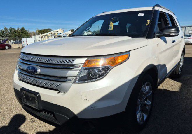 2015 Ford Explorer Image 2