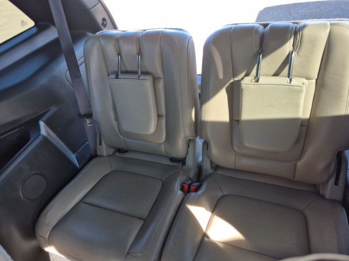 2015 Ford Explorer Image 6