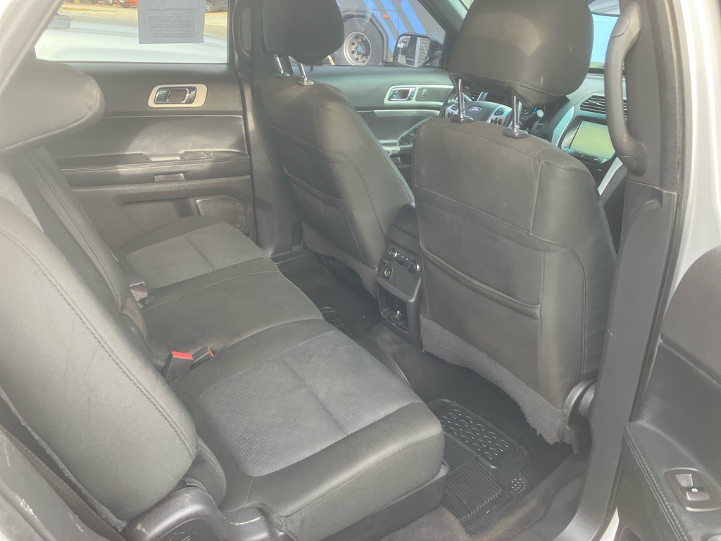 2015 Ford Explorer Image 8