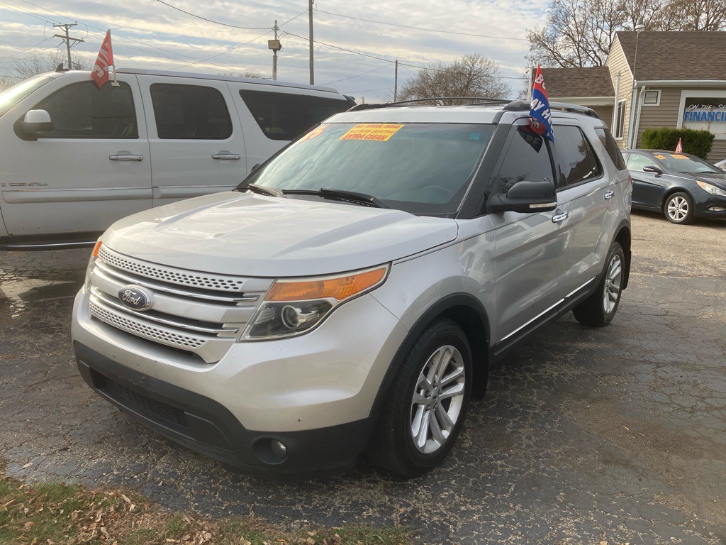 2015 Ford Explorer Image 2