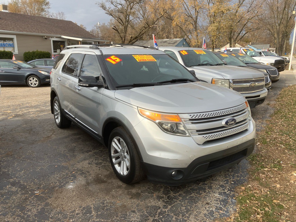 2015 Ford Explorer Image 1