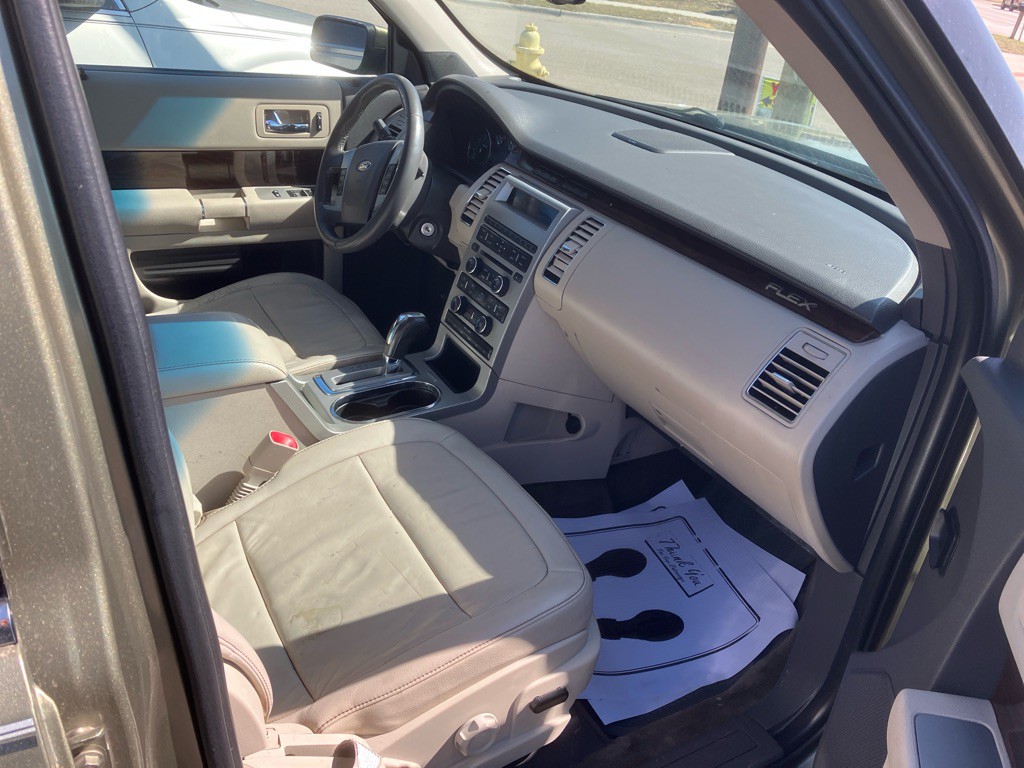 2012 Ford Flex Image 10