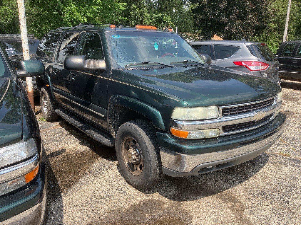 2004 Chevrolet Suburban Image 4