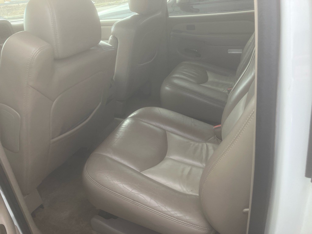 2003 GMC Yukon Image 6