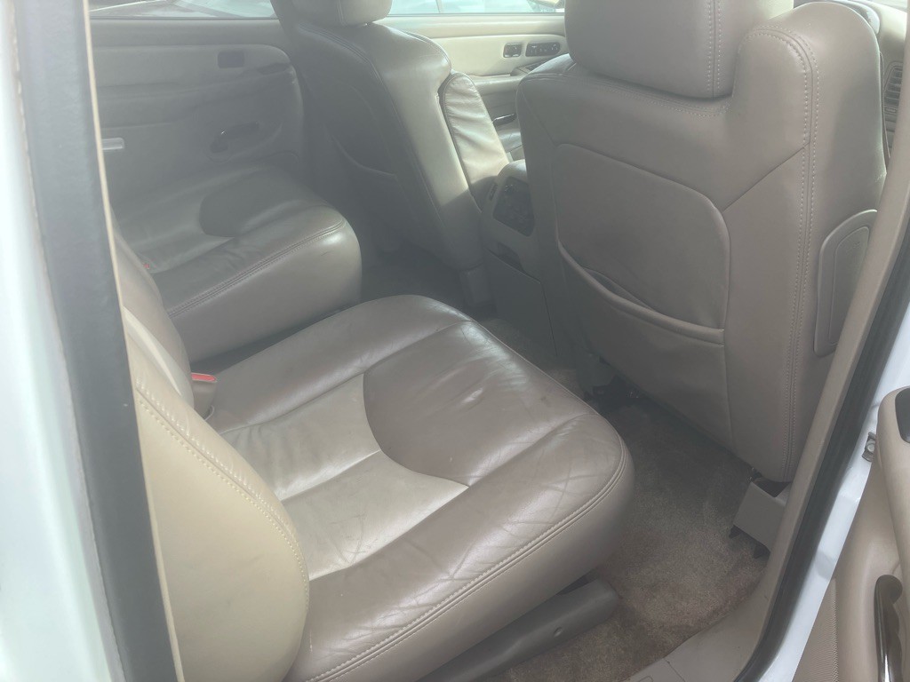 2003 GMC Yukon Image 9