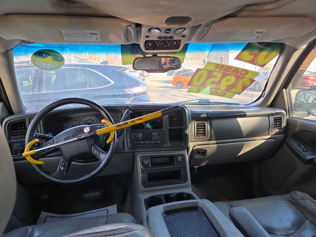 2003 GMC Yukon Image 5