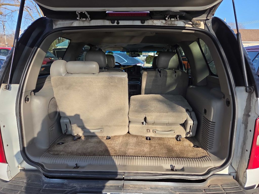 2003 GMC Yukon Image 8