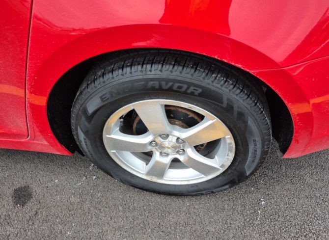 2014 Chevrolet Cruze Image 8