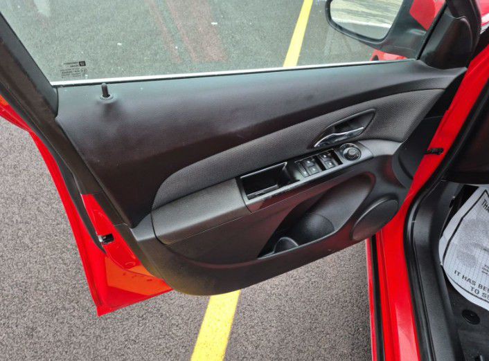 2014 Chevrolet Cruze Image 11