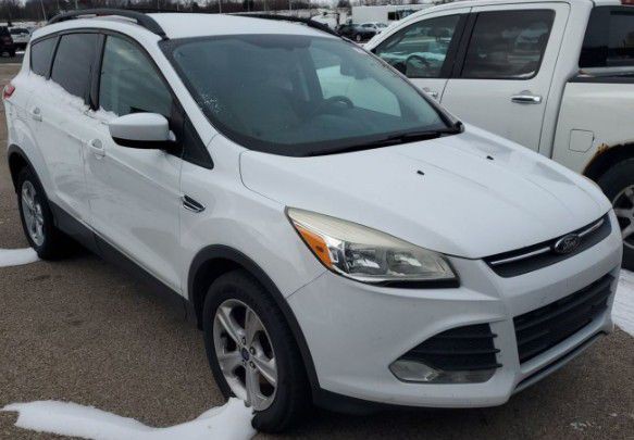 2013 Ford Escape Image 2