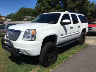 Image for 2008 GMC Yukon Denali ID: 7158875