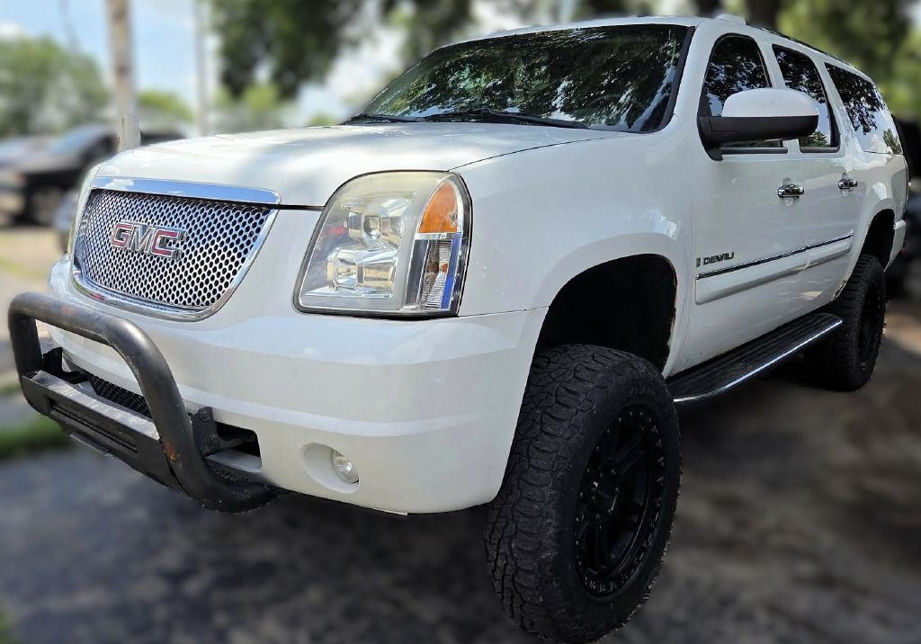 2008 GMC Yukon Image 1