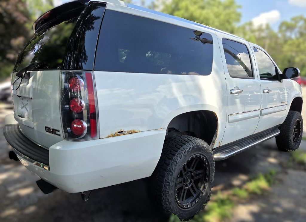 2008 GMC Yukon Image 4