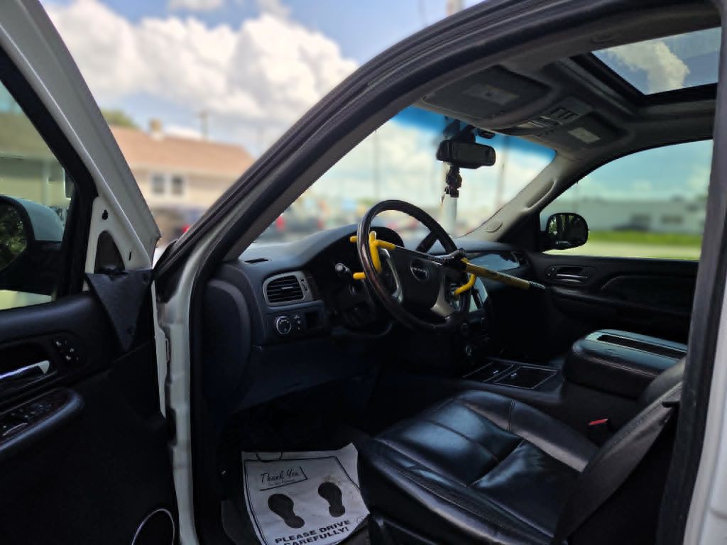 2008 GMC Yukon Image 5