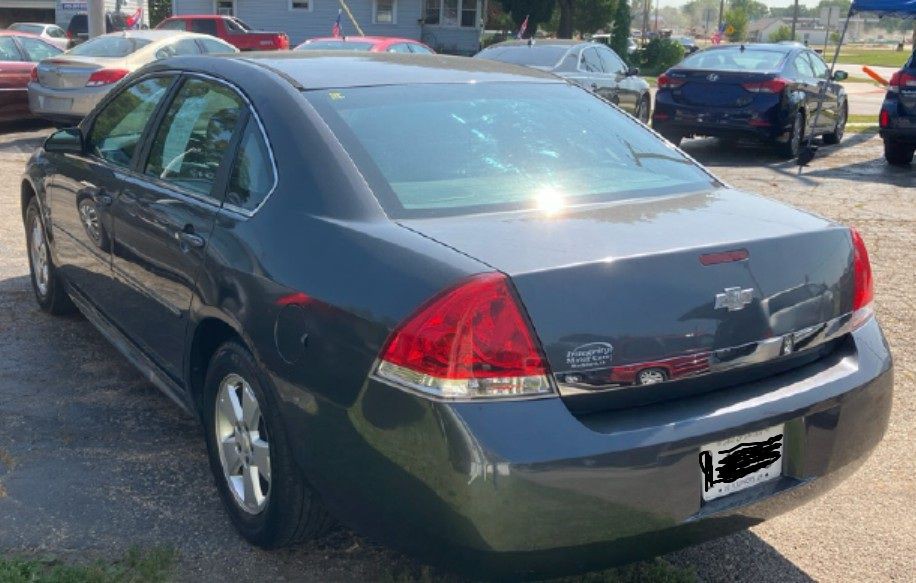 2011 Chevrolet Impala Image 3
