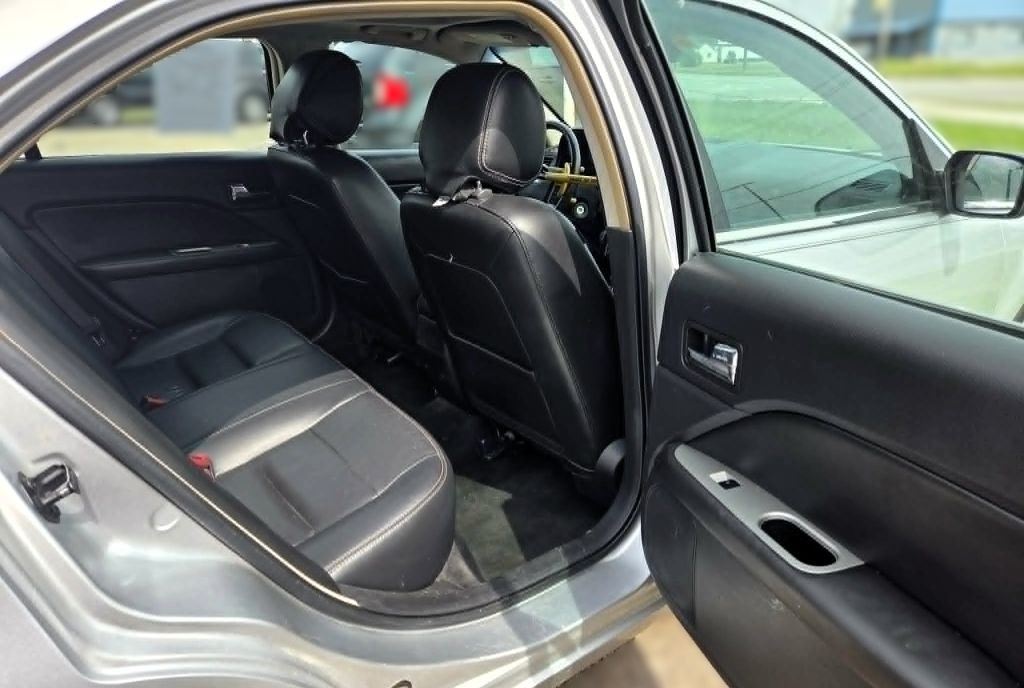 2012 Ford Fusion Image 10