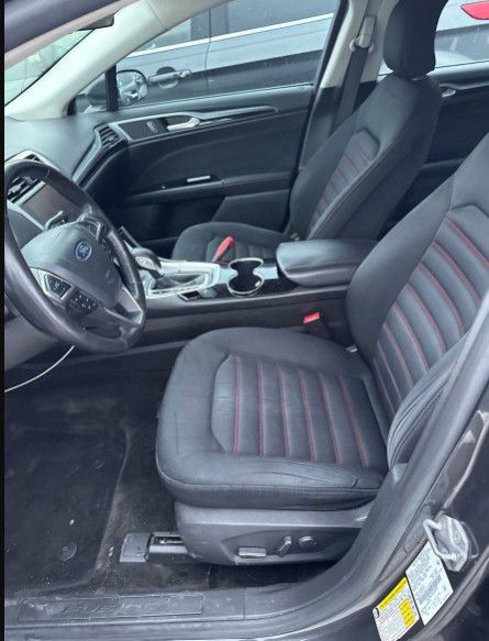 2016 Ford Fusion Image 6