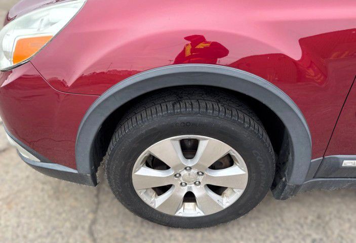 2011 Subaru Outback Image 9