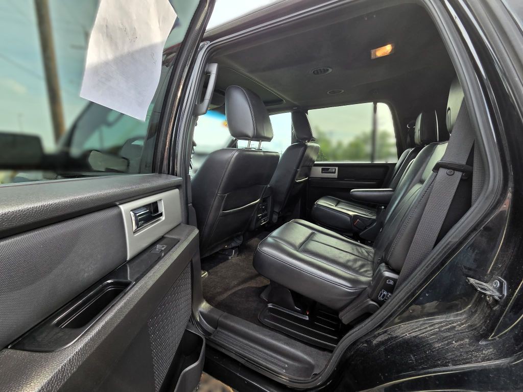 2011 Ford Expedition Image 6