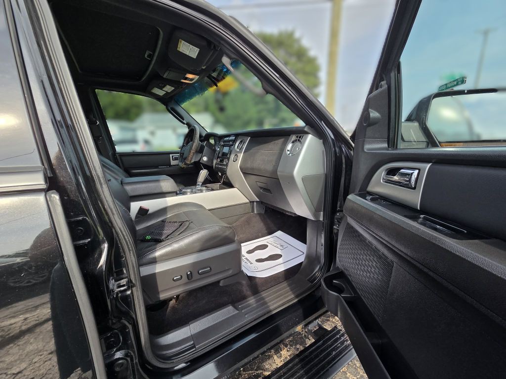 2011 Ford Expedition Image 12