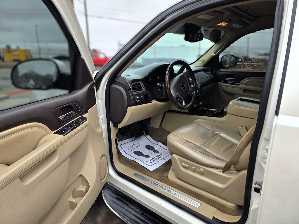 2012 GMC Yukon Image 6