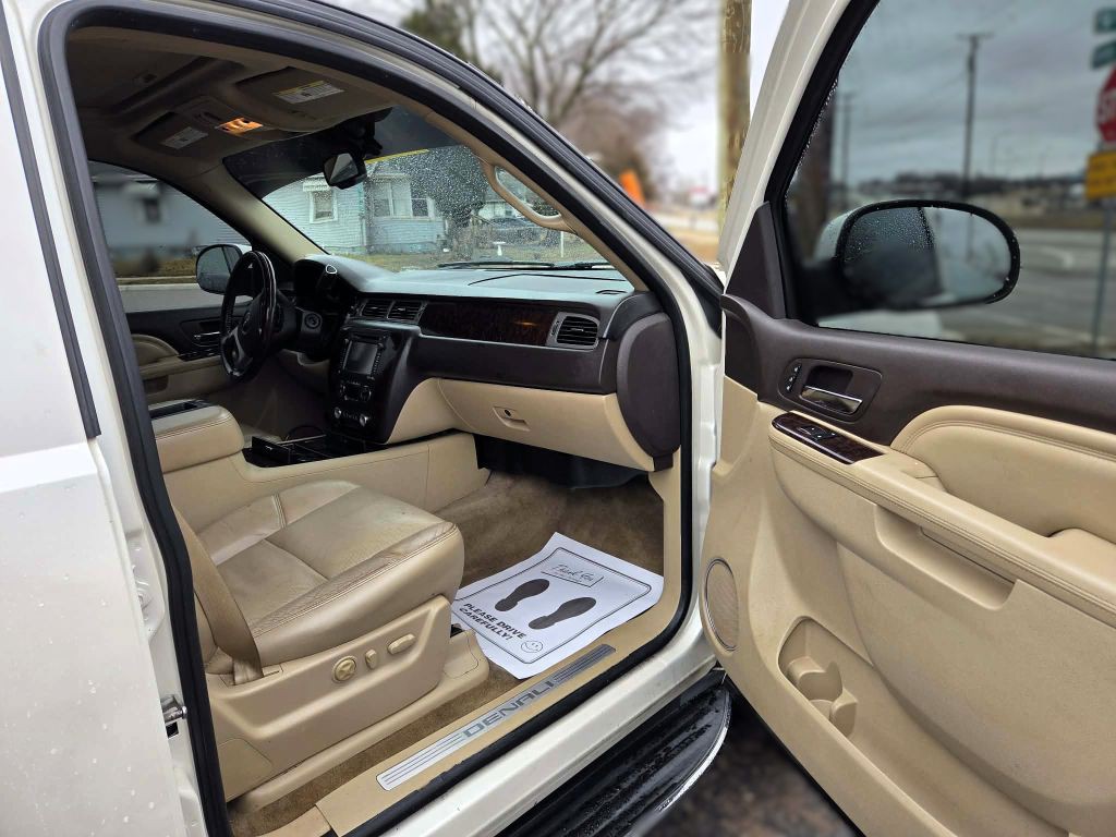 2012 GMC Yukon Image 11