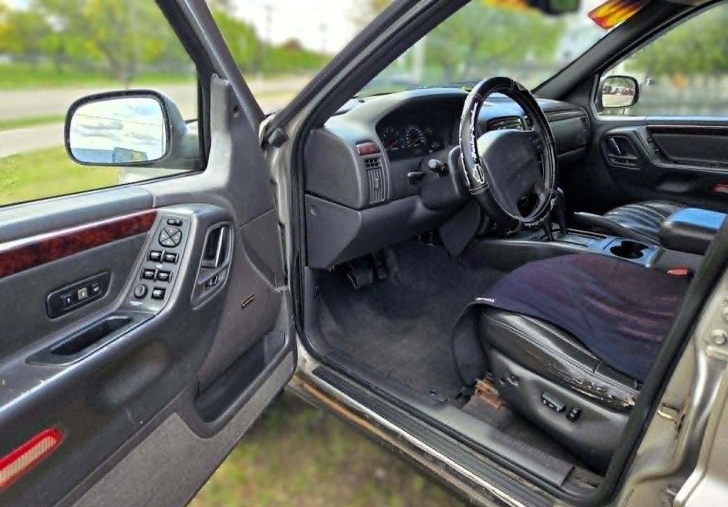 2000 Jeep Grand Cherokee Image 9