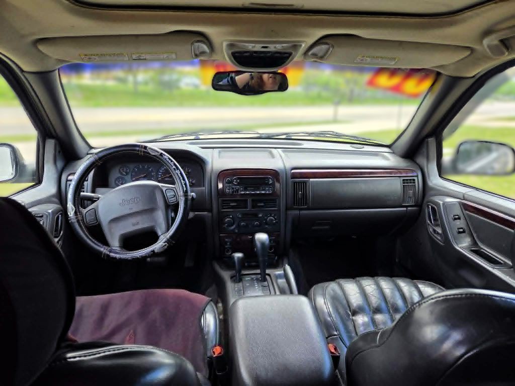 2000 Jeep Grand Cherokee Image 11