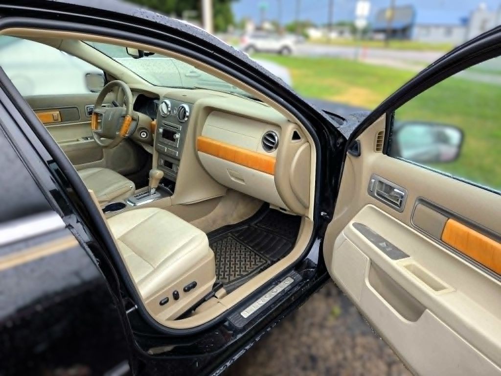 2008 Lincoln MKZ Image 8
