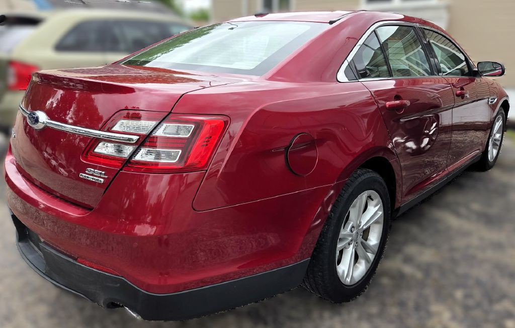 2014 Ford Taurus Image 3
