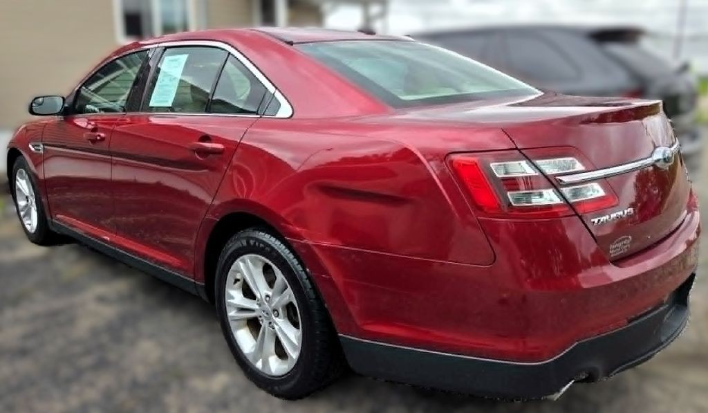 2014 Ford Taurus Image 5