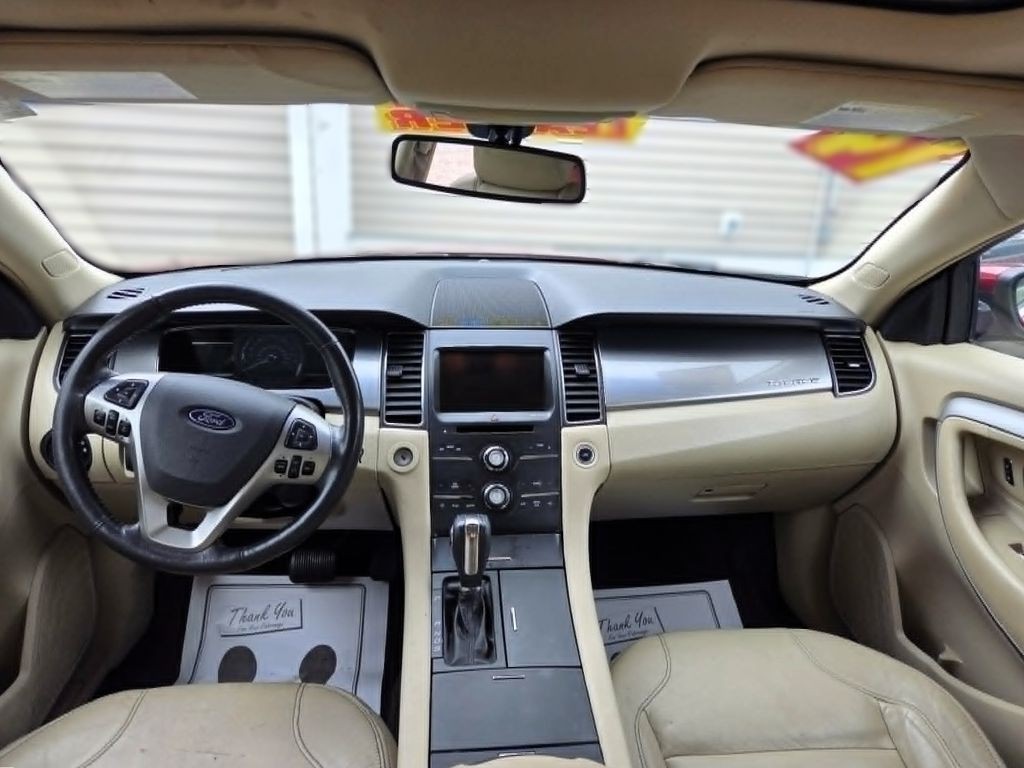 2014 Ford Taurus Image 8