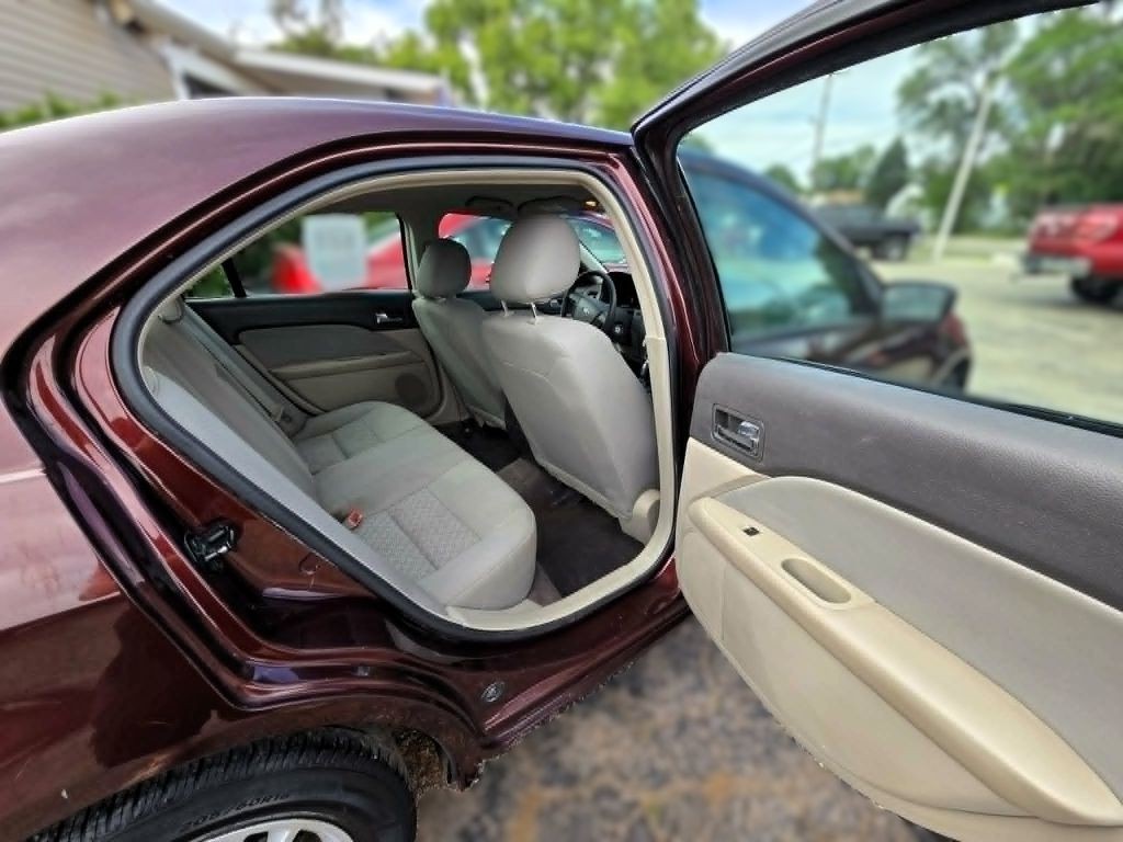 2012 Ford Fusion Image 9