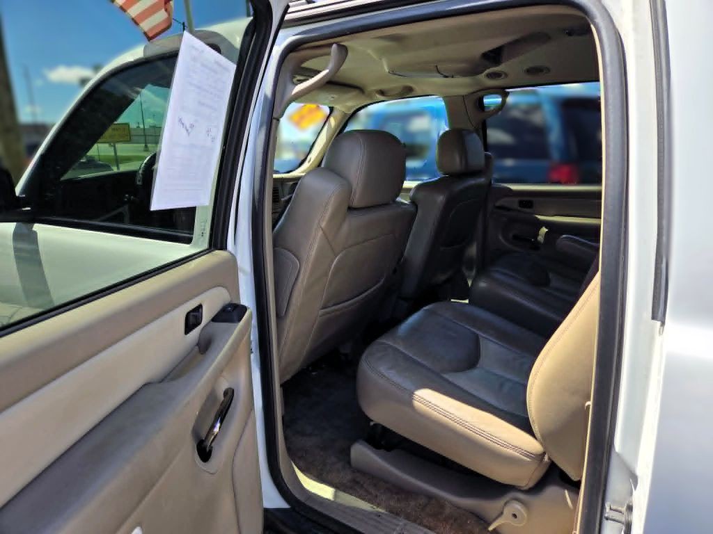 2003 GMC Yukon Image 7