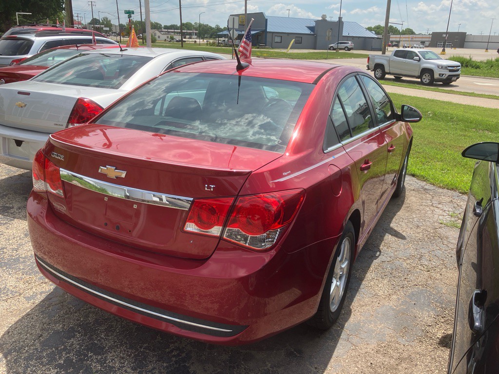 2011 Chevrolet Cruze Image 3