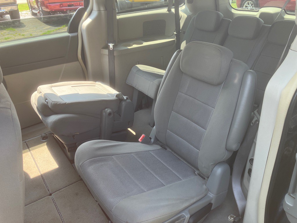 2009 Dodge Grand Caravan Image 4