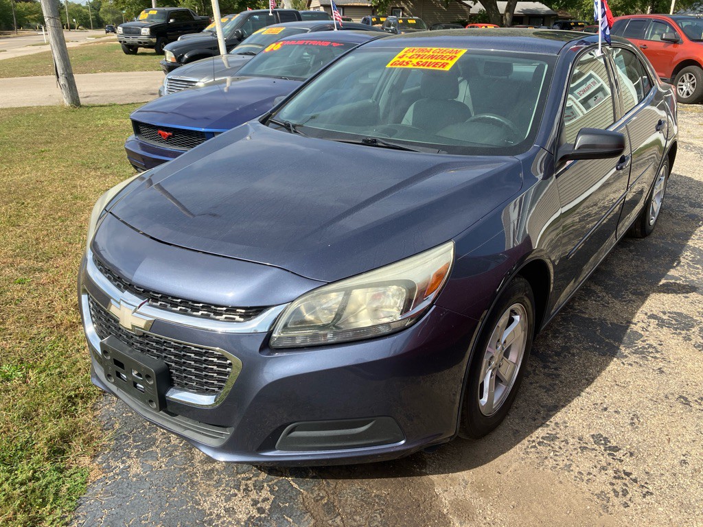 2015 Chevrolet Malibu Image 1