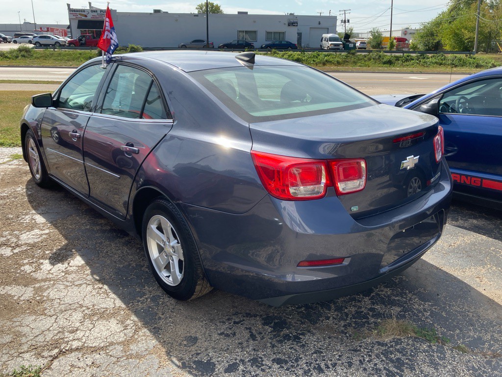 2015 Chevrolet Malibu Image 4