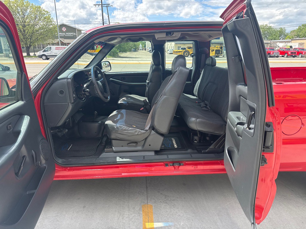 2002 Chevrolet Silverado 1500 Image 10