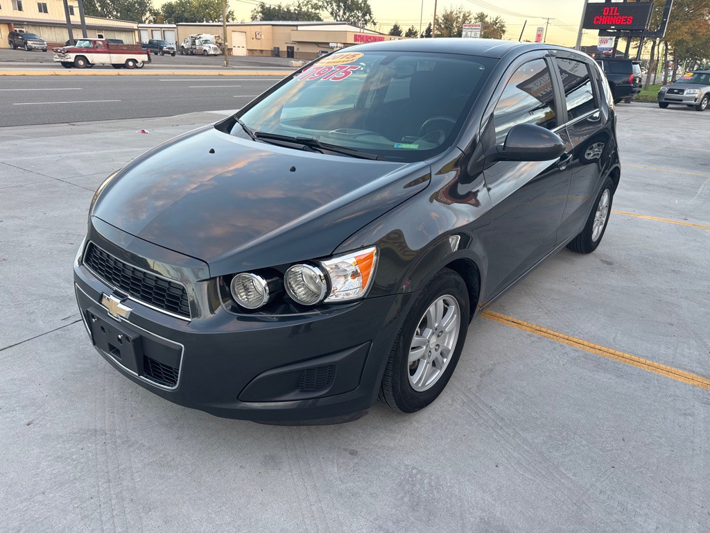 2015 Chevrolet Sonic Image 5