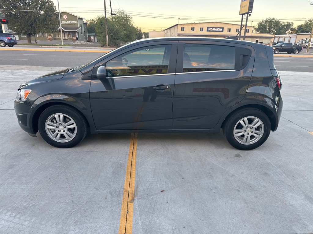 2015 Chevrolet Sonic Image 6