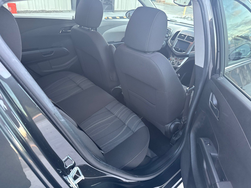 2015 Chevrolet Sonic Image 15