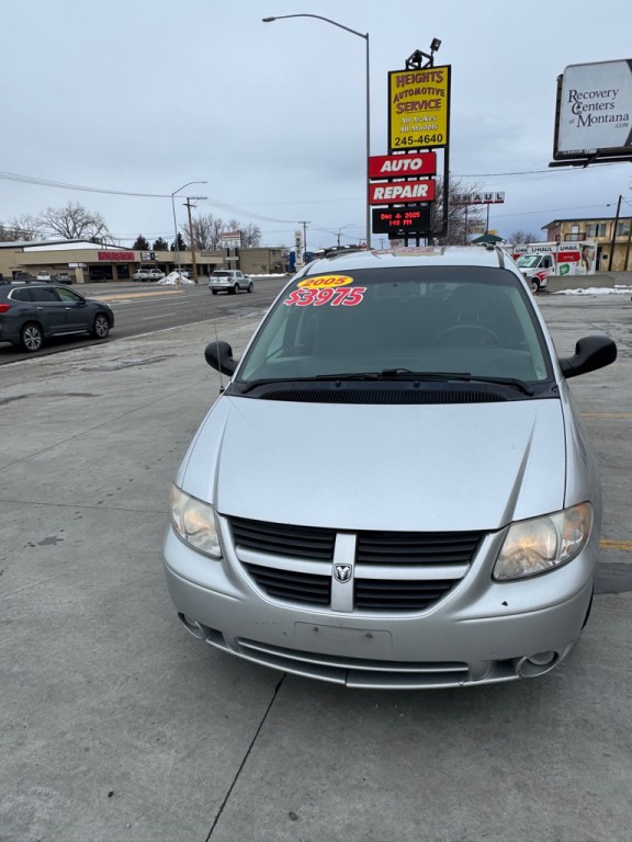 2005 Dodge Grand Caravan Image 2