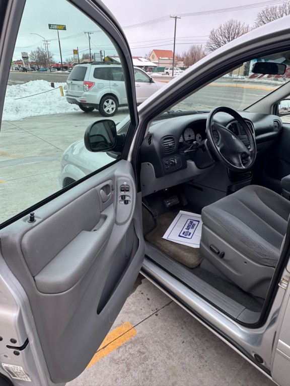 2005 Dodge Grand Caravan Image 7