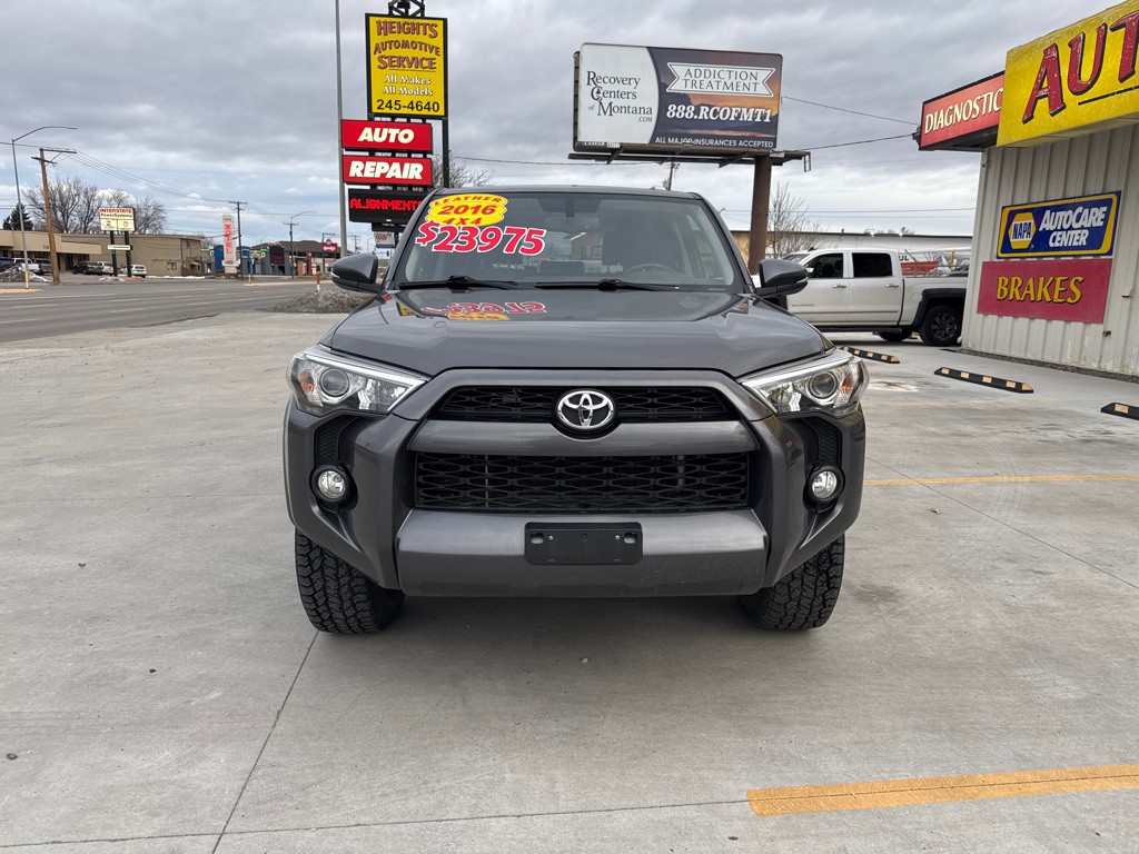 2016 Toyota 4Runner Image 3